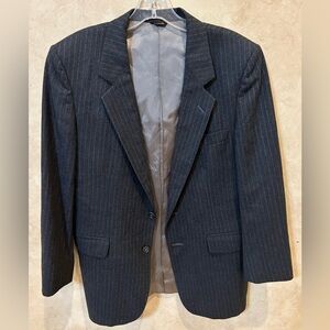 Daniel Hechter 100% wool Classic Gray Pinstripe Men's Blazer size 42 short